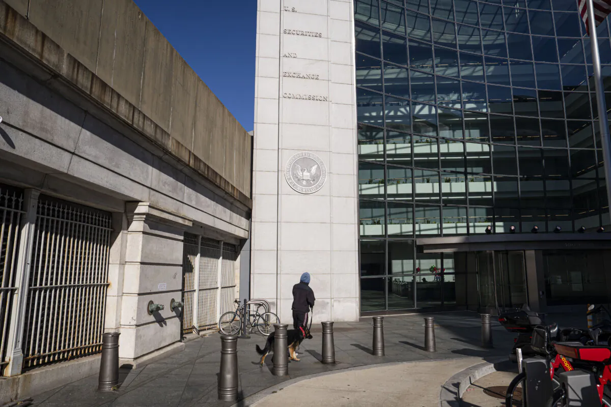 The U.S. Securities and Exchange Commission building in Washington on Dec. 2, 2024. (Madalina Vasiliu/The Epoch Times)