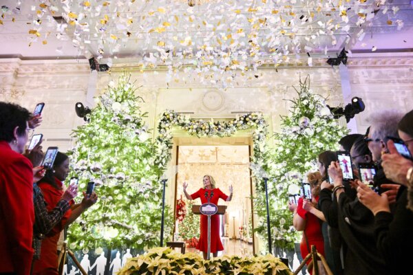 First Lady Announces White House Holiday Theme: 'Season of Peace and Light'