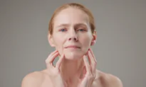 Prevent ‘Precipitous Aging’: 3 Tips for Women in Their 40s