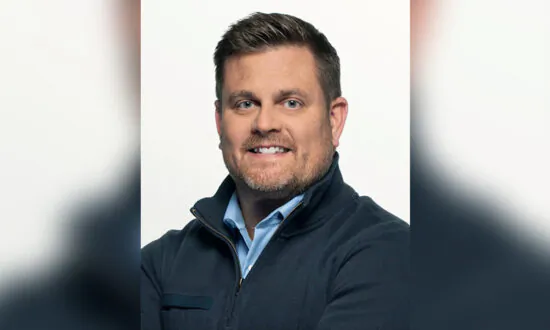 CEO of UnitedHealthcare Fatally Shot; Supreme Court Hears Case on Transgender Procedures for Minors