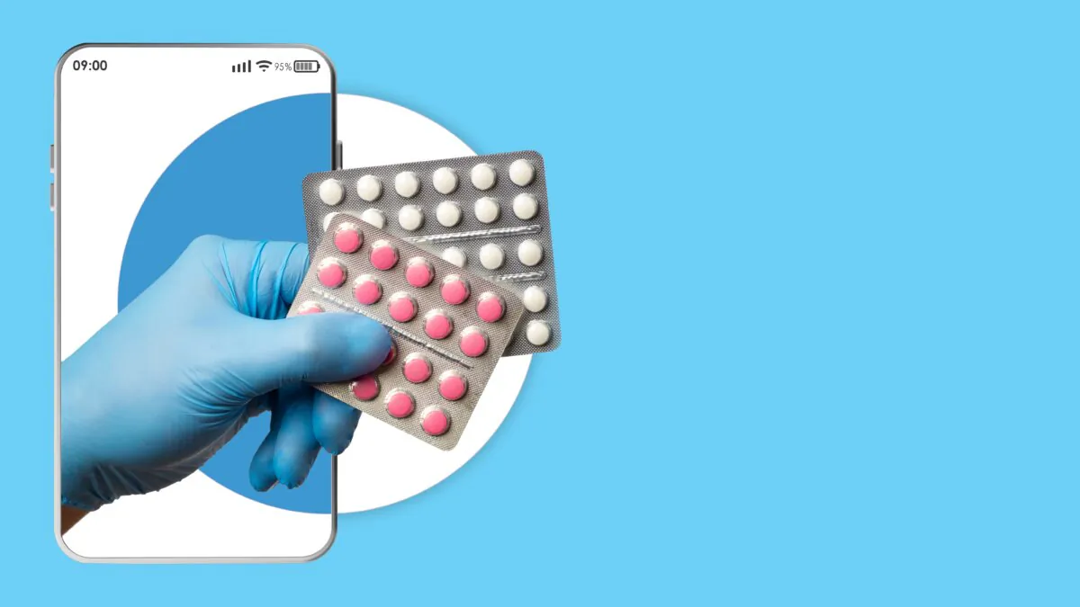There are certain risks that come with buying medicine online. (FOTOGRIN/Shutterstock)