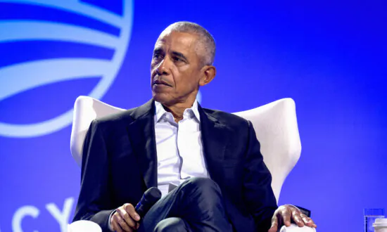 Obama Says Aliens Exist but Are Not Kept in Area 51