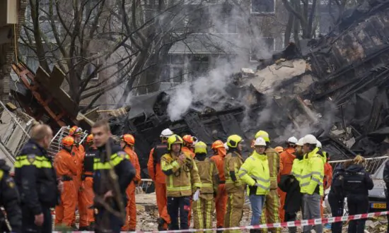 Explosion Destroys Apartment Block in Dutch City, Killing at Least 3 and Injuring Others