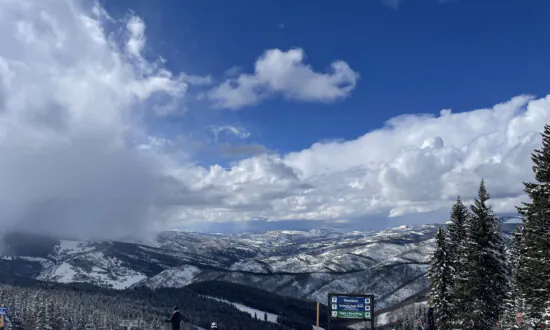 Snowboarding in Colorado: A First-Timer Embarks on a Rocky Mountain Solo Trip to Perfect Powder
