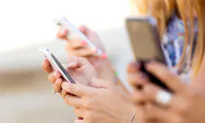 Arkansas Rolls Out Pilot Program to Test Cellphone Ban in Schools