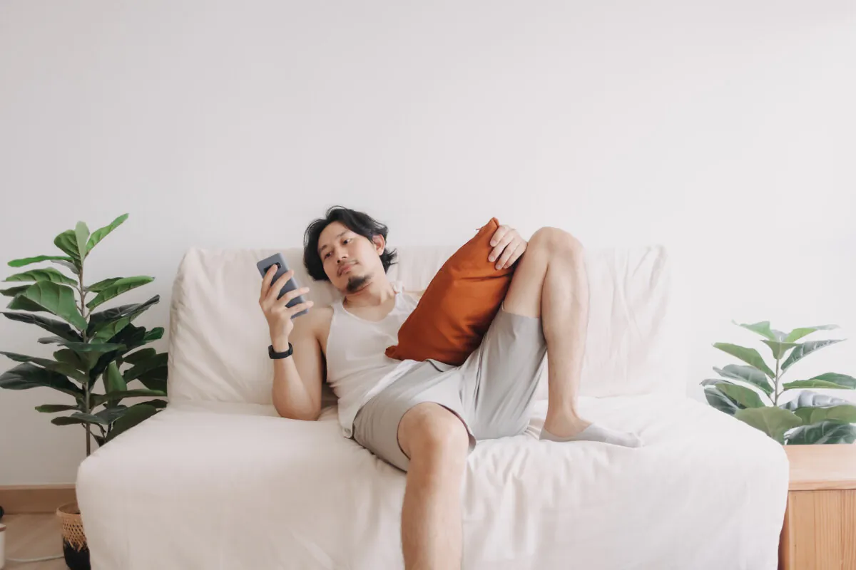 Sitting too much can be detrimental to health. (Rachata Teyparsit/Shutterstock)