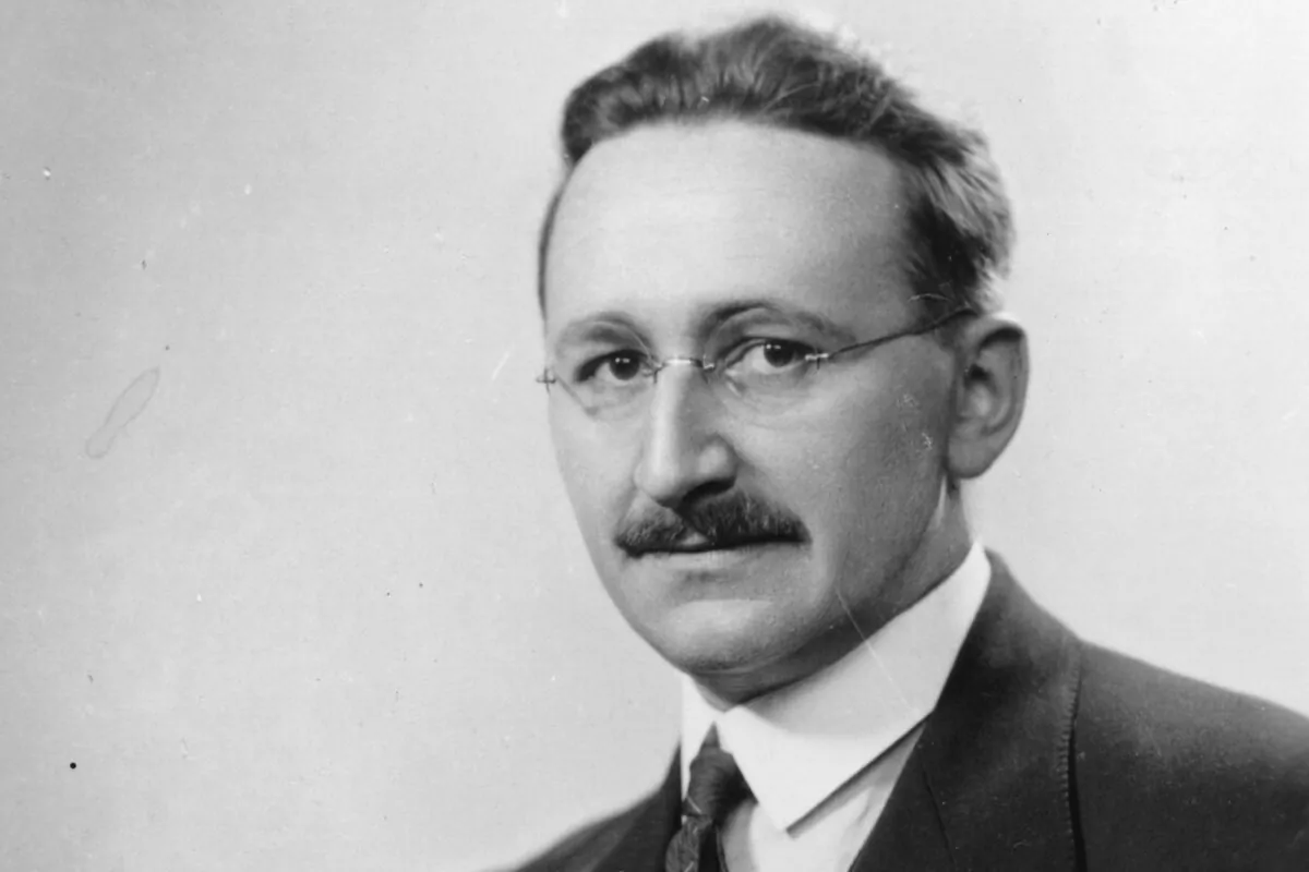 Austrian school economist Friedrich August von Hayek (1899–1992), circa 1950. (Hulton Archive/Getty Images)