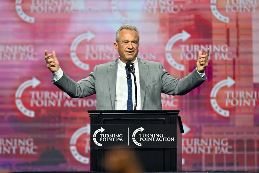 Robert Kennedy, Jr. speaks at a Turning Point PAC and Turning Point Action rally in Duluth, Ga., on Oct. 23, 2024. (Jim Blackburn for The Epoch Times)