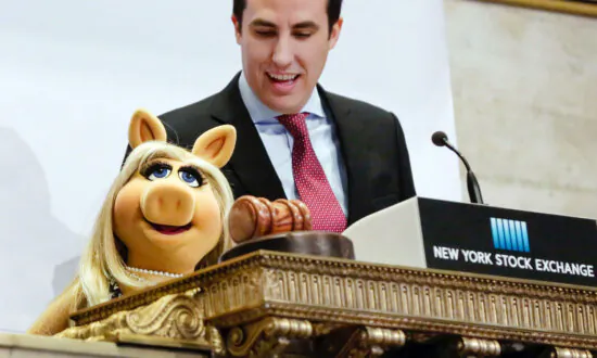 From 10-Year-Old to Muppet to President-Elect, NYSE Bell-Ringers Range From Famous to Obscure