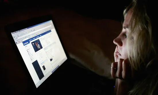 People Falling for Online ‘Task Scams’ in Record Numbers | Business Matters (Dec. 13)