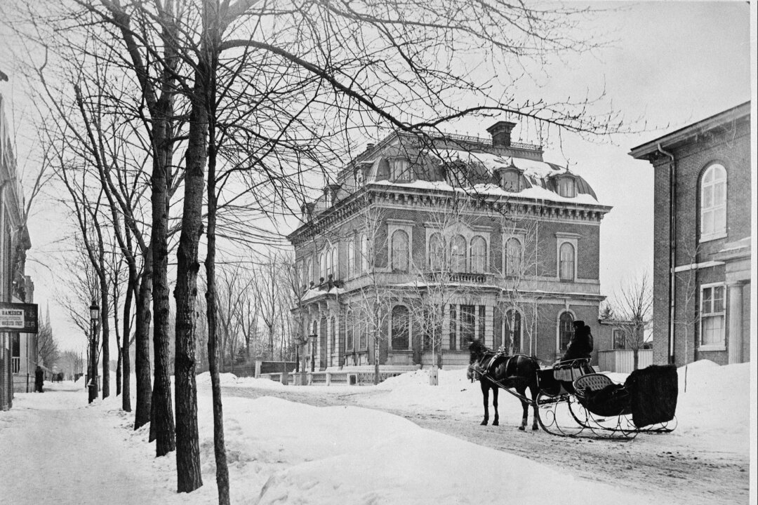 From Toboggans to Carioles: Jolly Winter Fun in Old Canada