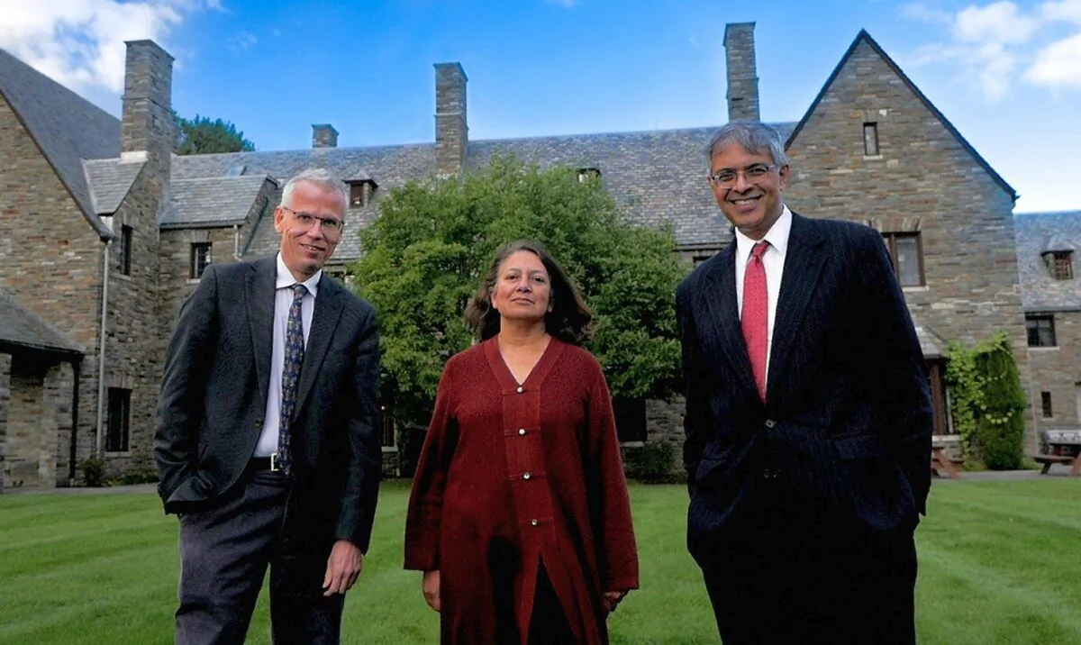 The authors of the Great Barrington Declaration at the American Institute for Economic Research, (L–R) Martin Kulldorff, Sunetra Gupta, and Jay Bhattacharya, in October 2020. (Taleed Brown/CC BY 4.0)