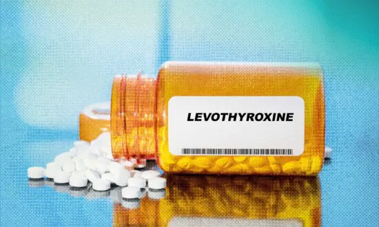 Does a Common Thyroid Treatment Increase the Risk of Bone Loss?