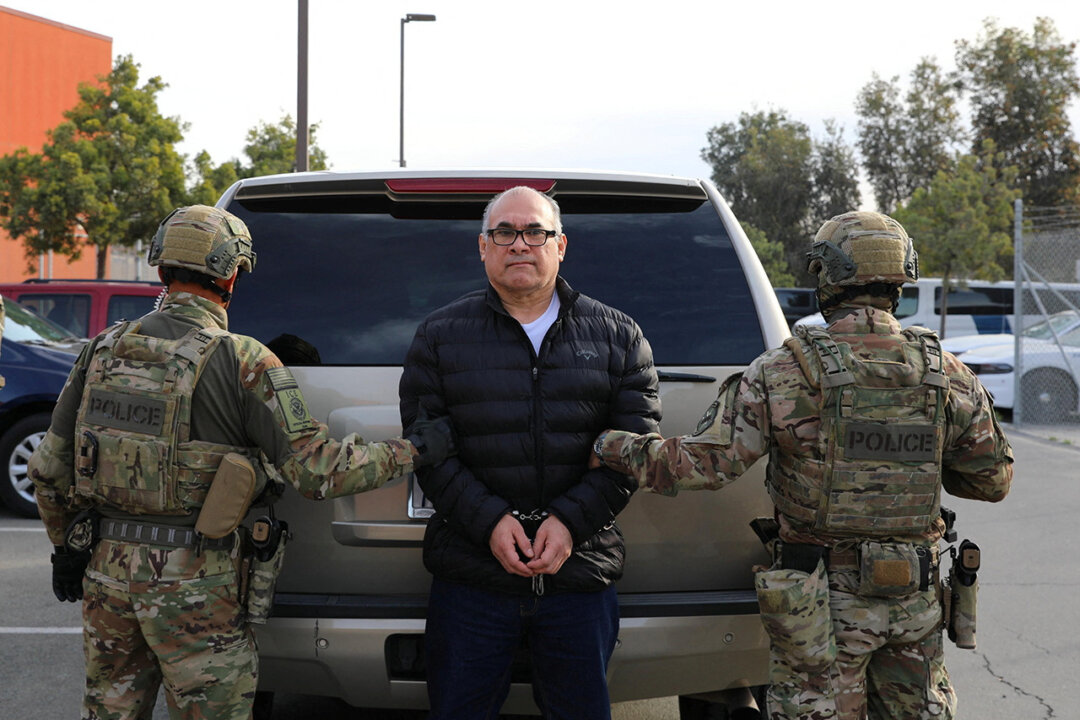 Drug Cartel Boss Osiel Cardenas, Known for Extreme Violence, Deported to Mexico