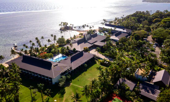 Fiji Leader Reassures Tourists After Mass Alcohol Poisoning Incident