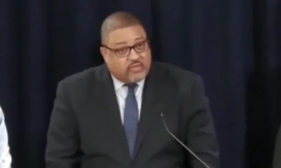 DA Bragg Announces Murder Indictment of Suspect in UnitedHealthcare Executive’s Killing