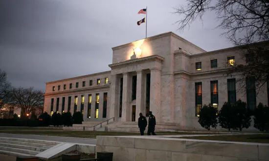 Fed Lowers Rates but Sees Fewer Cuts in 2025 | Business Matters (Dec. 18)