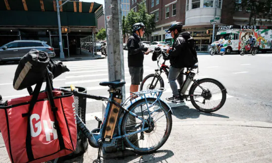 Federal Judge Refuses to Block NYC Tipping Law for Food Delivery Apps