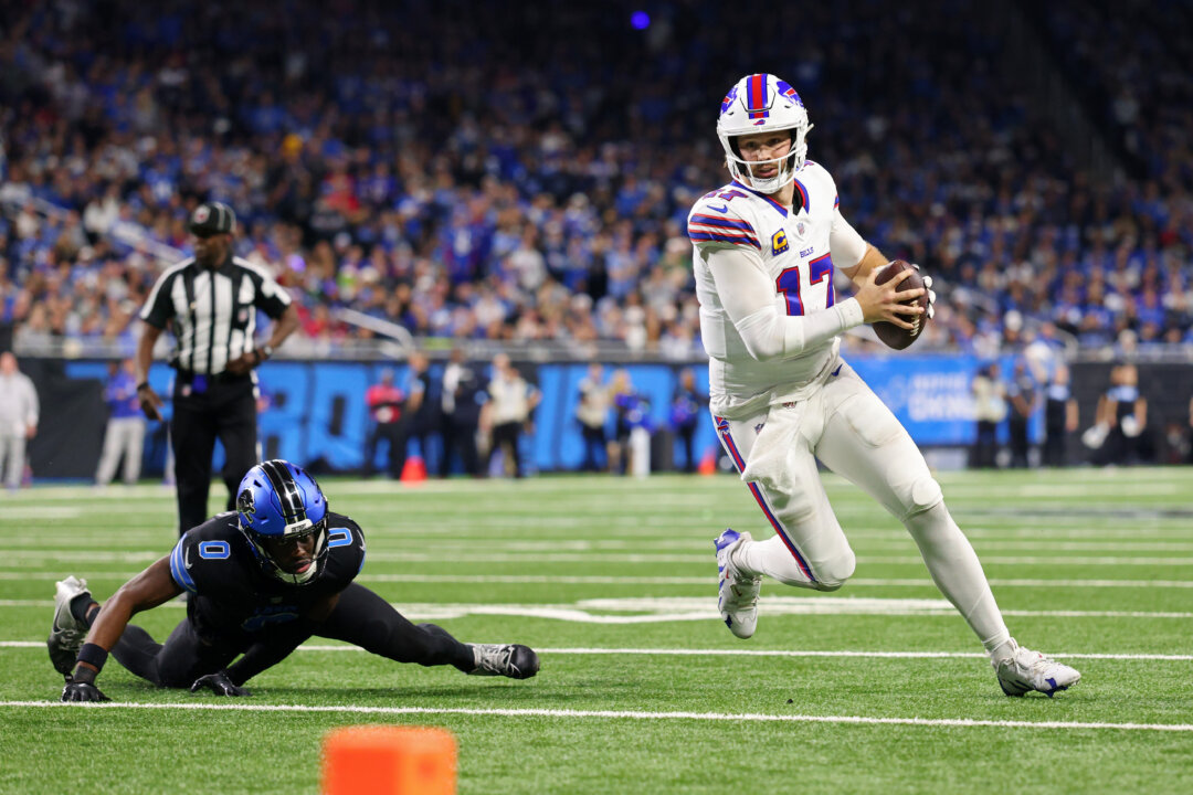 NFL Execs Survey: Josh Allen Is the MVP, Saquon Barkley the Offensive Player of the Year