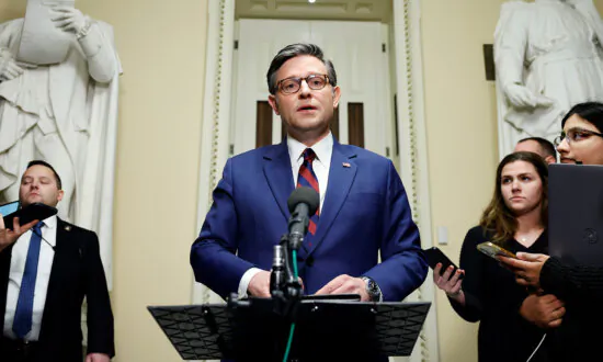Congress Scrambles to Avert Shutdown; White House Starts Scrapping Student Debt Cancellation