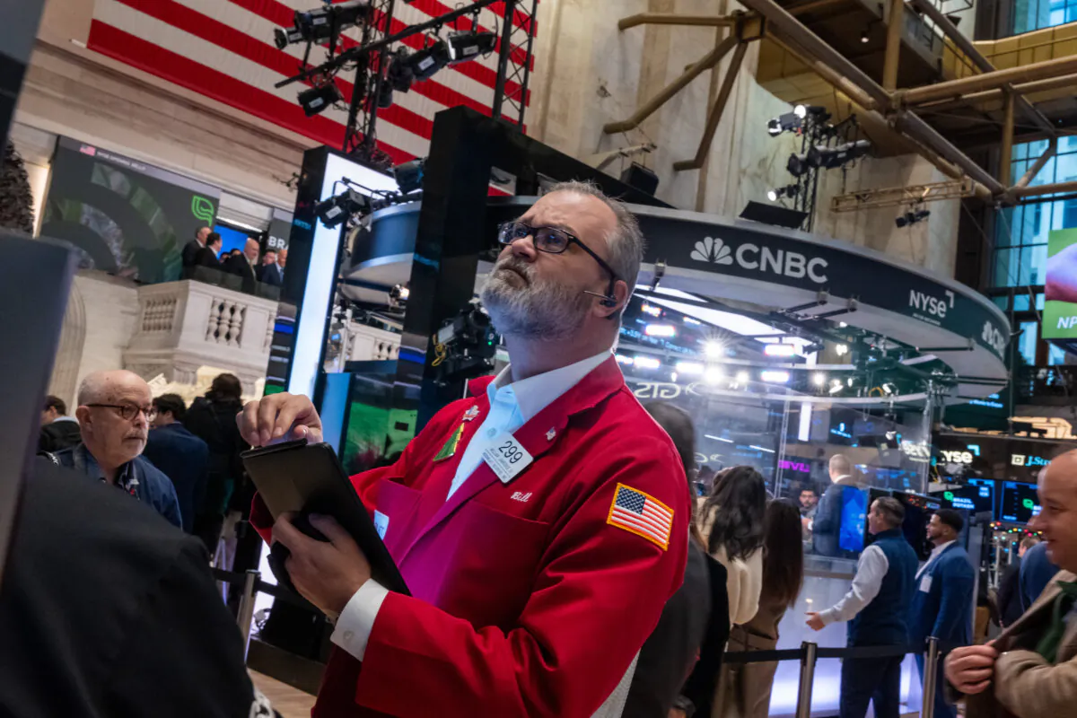 Traders work on the New York Stock Exchange floor in New York City on Dec. 18, 2024. (Spencer Platt/Getty Images)
