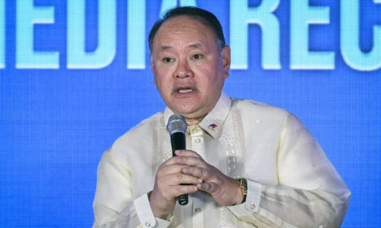 Philippine Defense Minister Defends US Missile System Deployment Amid Tension With China