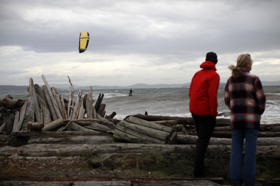 Ferries Cancelled, Thousands Without Power in BC on Wet and Wild Christmas Day