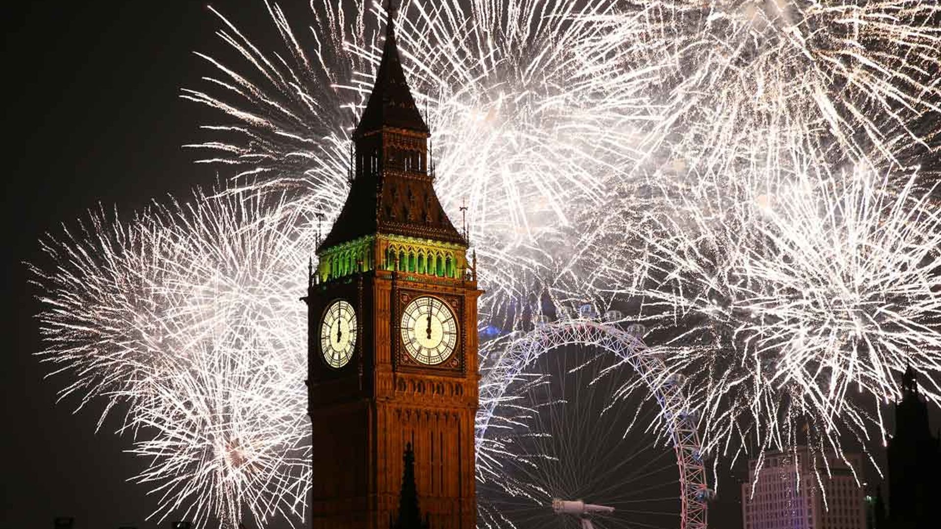 LIVE NOW Fireworks Illuminate Skies Around the World to Mark New Year