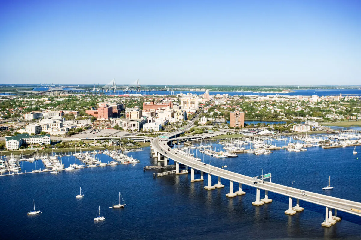 Aerial view of Charleston, South Carolina. (Jupiterimages/Getty Images)