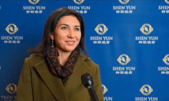 Delicate, Noble, Rich: Audience Reactions to Shen Yun