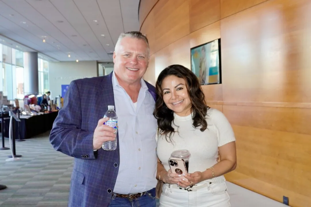 David Kennedy and Gaby Pohl enjoyed Shen Yun at the Long Center for the Performing Arts in Austin on Dec. 29, 2024. (Nancy Ma/The Epoch Times)