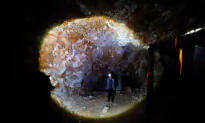 Trump Issues Memo Streamlining Critical Mineral Funding, Permitting