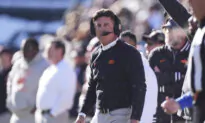 Oklahoma State Coach Mike Gundy Agrees to Restructured Contract After 3–9 Season