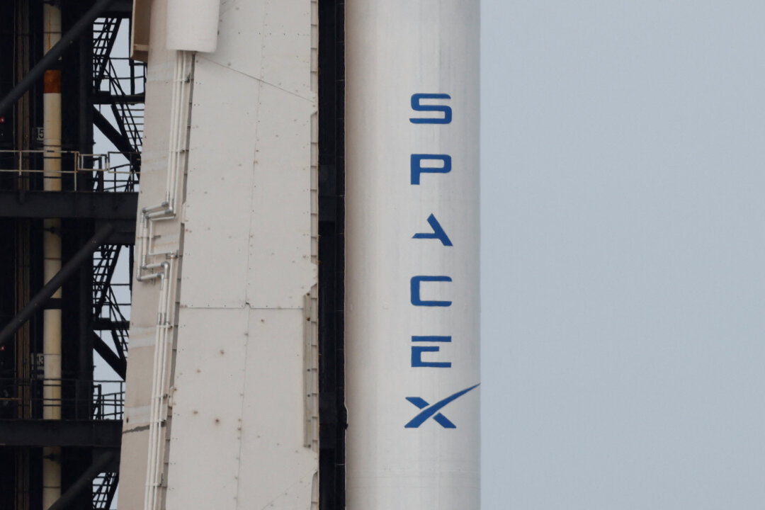 SpaceXs Starship to Deploy Mock Satellites in Next Test