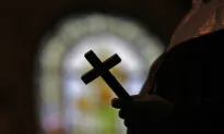 Survey Shows Pause in US Decline of Christianity