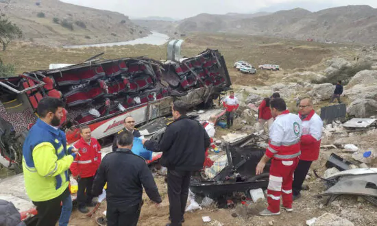 Road Accident in Remote Part of Western Iran Leaves 9 Dead, 14 Injured