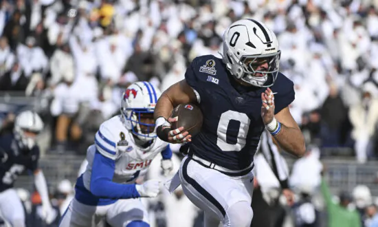 Former Walk-On DeLuca Provides Early Spark, Penn State Drills SMU 38–10 in CFP; Boise State up Next