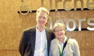 Couple Enjoy Shen Yun on Chinese New Year