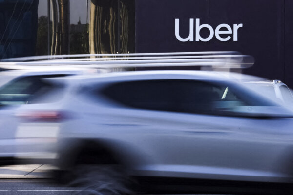 Uber Hit With Nearly $1 Billion Fine in Europe