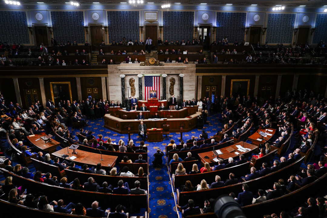 Day in Photos: US House Speaker Elected, Farmers Protest, and Fire in South Korea