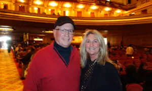 Couple at Shen Yun Says Communism Needs to Be Suppressed by Any Means Possible