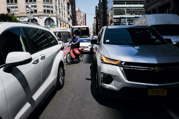 Contested NYC Congestion Pricing to Take Effect	