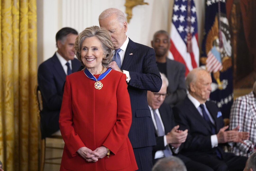 Biden Awards Presidential Medals of Freedom in White House Ceremony