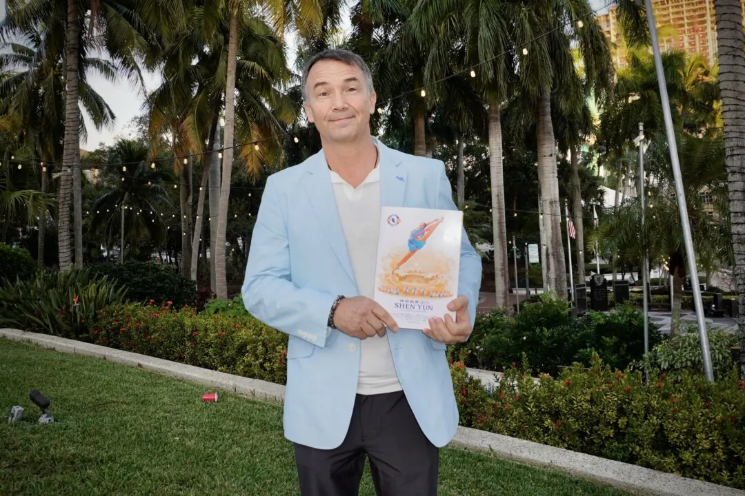 Viktor Lomeyer watched Shen Yun Performing Arts at the Broward Center for the Performing Arts' Au-Rene Theatre in Fort Lauderdale, Florida, on Jan. 4, 2025 (Nancy Ma/The Epoch Times)