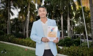 Shen Yun Helps People Connect With the Divine, Says Business Owner