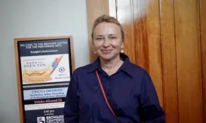 Accounting Director Says Shen Yun Is Very Informative