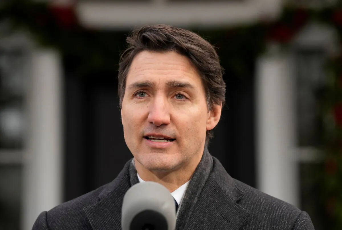 Prime Minister Justin Trudeau makes an announcement outside Rideau Cottage in Ottawa on Jan.6, 2025. (The Canadian Press/Adrian Wyld)