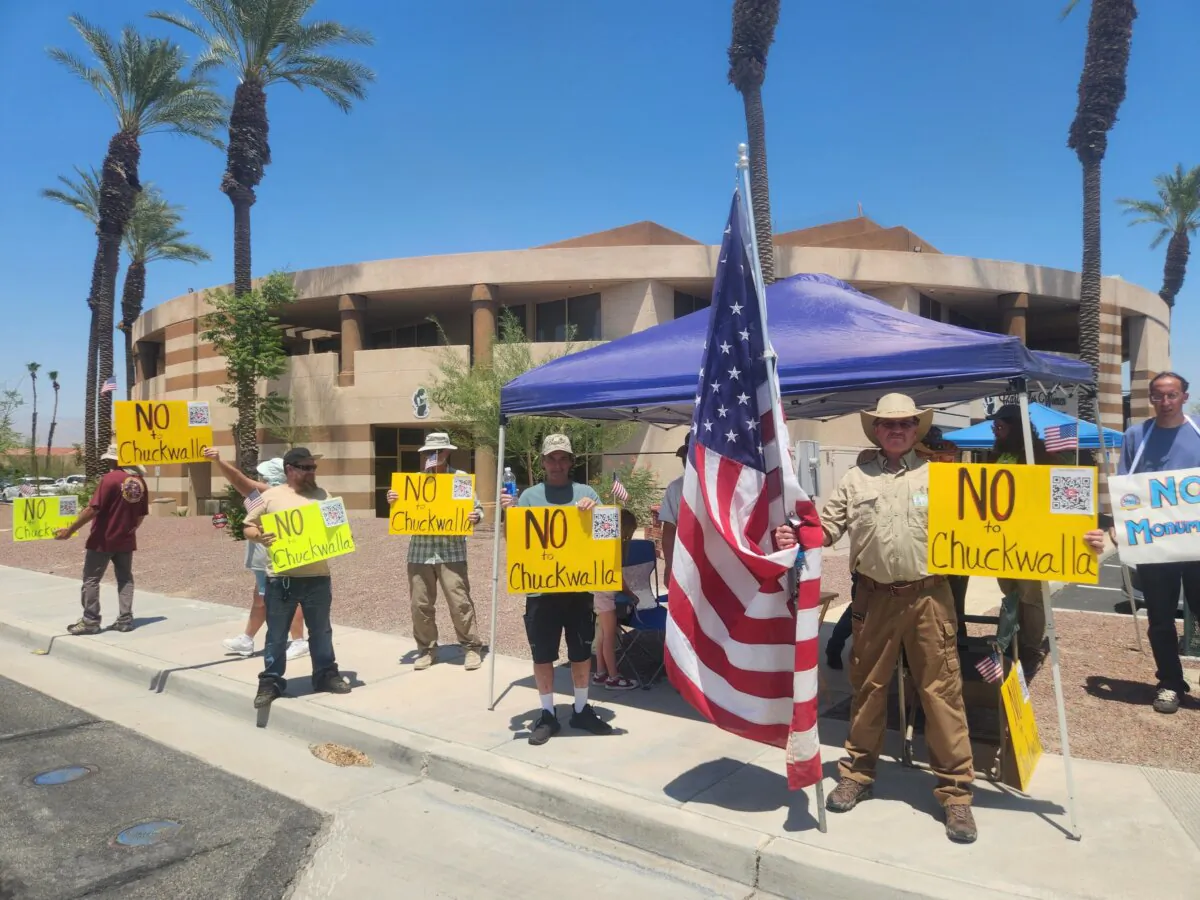 Protesters oppose the Chuckwalla National Monument in Southern California. (Courtesy of Ron Kliewer)