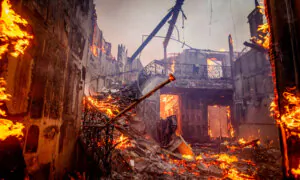 Wildfire in Altadena, California