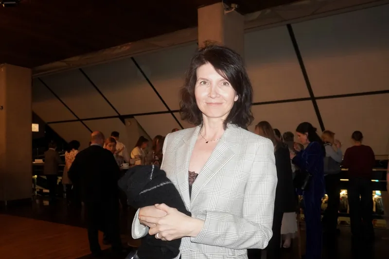 Karīna Zālīte enjoyed Shen Sun Performing Arts in at the Dailes Theatre in Riga, Latvia, on Jan. 7, 2025. (Mary Man/The Epoch Times)